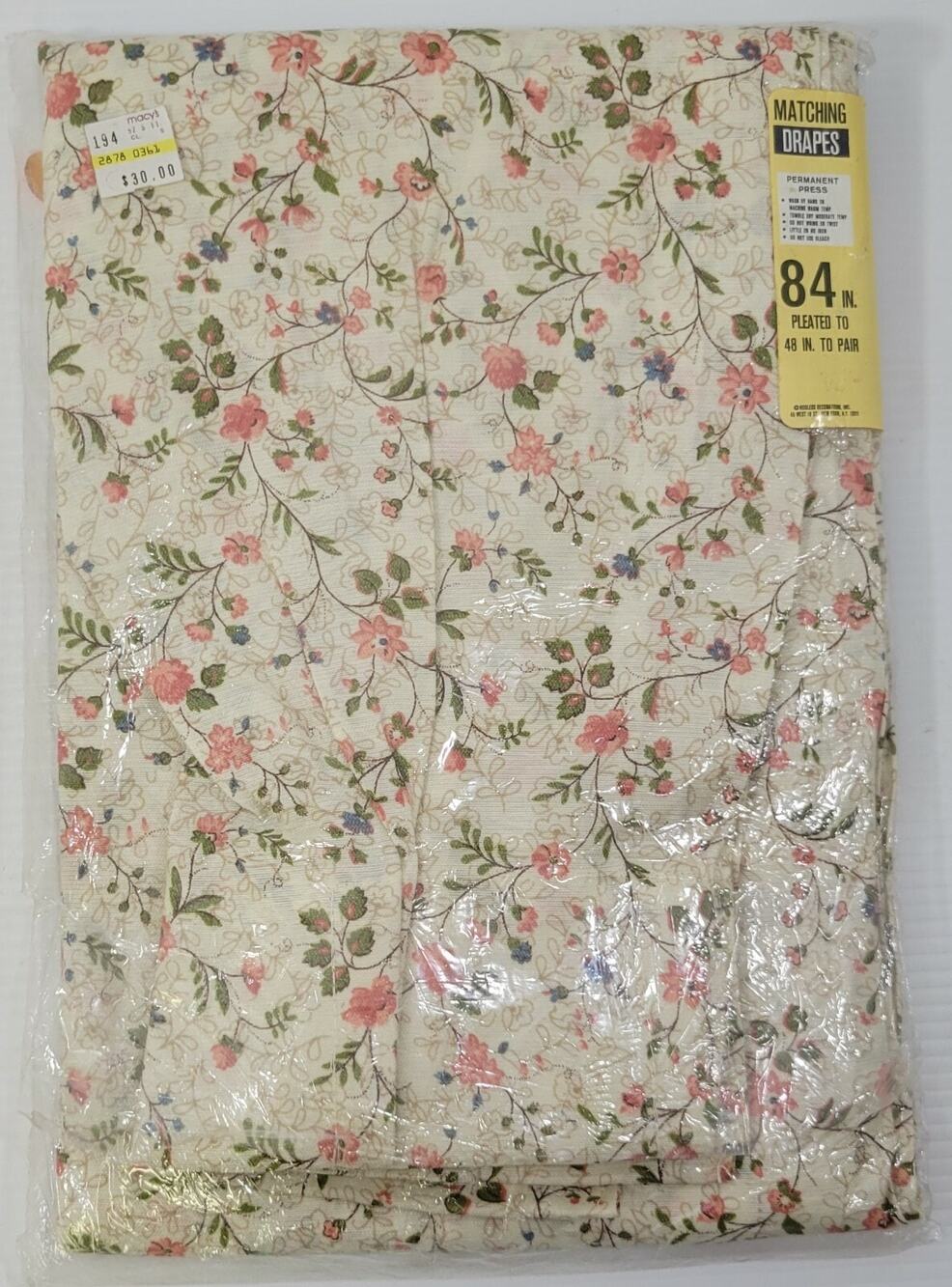 G) Vintage Rodless Decorations Permanent Press Floral Pair Matching Drapes 84"